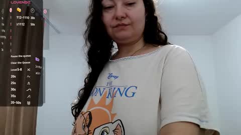 Snapshot of bustyemma chatting on November 2025 10:04:01 AM Emma online show from November 2025 10:04:01 AM