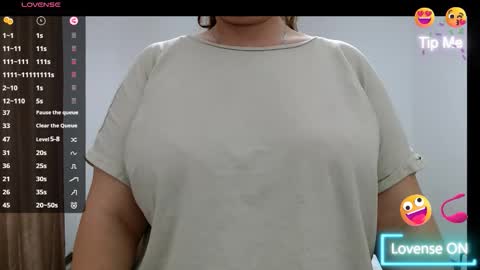 Snapshot of bustyemma chatting on November 2025 12:18:01 PM Emma online show from November 2025 12:18:01 PM