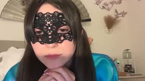 busy_bee69 online show from February 2026 06:17:02 AM