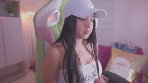 Snapshot of buttercup_li_ chatting on November 2025 07:36:03 PM zafiro online show from November 2025 07:36:03 PM