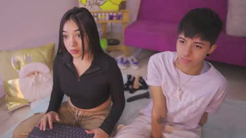 Snapshot of buttercup_li_ chatting on December 2025 07:10:02 PM zafiro online show from December 2025 07:10:02 PM