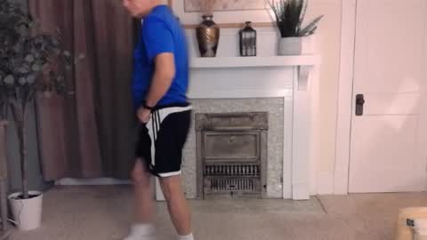 Snapshot of buttnakedfun954737 chatting on December 2024 09:06:02 AM Miles online show from December 2024 09:06:02 AM