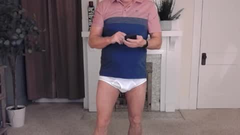 Snapshot of buttnakedfun954737 chatting on December 2024 09:32:02 AM Miles online show from December 2024 09:32:02 AM