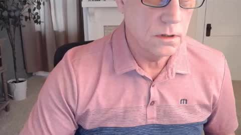 Snapshot of buttnakedfun954737 chatting on December 2024 03:08:01 PM Miles online show from December 2024 03:08:01 PM