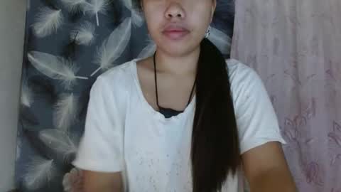 Snapshot of buttygirl18 chatting on February 2025 10:48:01 PM maya online show from February 2025 10:48:01 PM