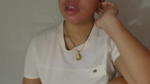 Snapshot of buttygirl18 chatting on February 2025 04:36:02 AM maya online show from February 2025 04:36:02 AM