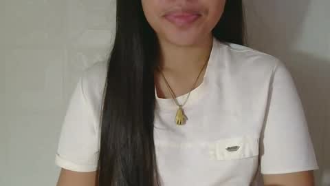 Snapshot of buttygirl18 chatting on February 2025 07:53:02 AM maya online show from February 2025 07:53:02 AM