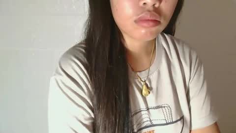 Snapshot of buttygirl18 chatting on March 2025 01:17:02 AM maya online show from March 2025 01:17:02 AM