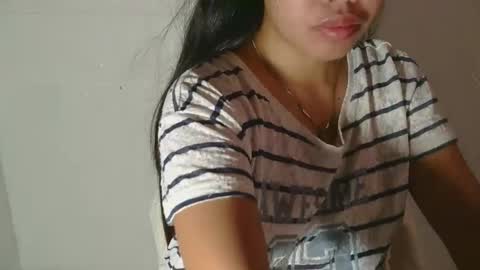 Snapshot of buttygirl18 chatting on March 2025 06:05:01 AM maya online show from March 2025 06:05:01 AM