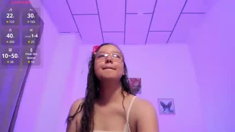 Snapshot of buunny_bella chatting on June 2026 03:13:01 AM BUNNY BELLA online show from June 2026 03:13:01 AM