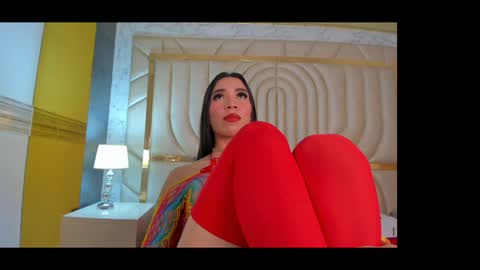 Snapshot of bylie_hills chatting on January 2025 04:59:01 AM bylie_hills online show from January 2025 04:59:01 AM