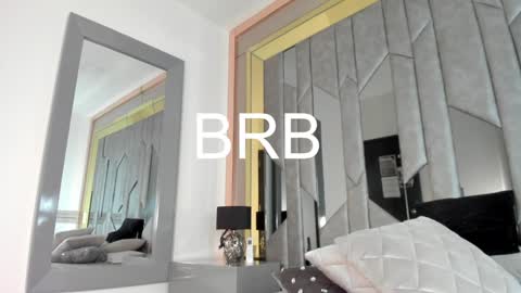 Snapshot of bylie_hills chatting on January 2025 08:22:01 AM bylie_hills online show from January 2025 08:22:01 AM