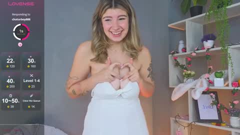 Snapshot of byteblush chatting on December 2024 02:26:02 PM Kira online show from December 2024 02:26:02 PM