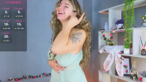 Snapshot of byteblush chatting on January 2025 08:05:01 AM Kira online show from January 2025 08:05:01 AM