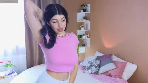 Snapshot of byteblush chatting on March 2025 09:14:02 AM Kira online show from March 2025 09:14:02 AM