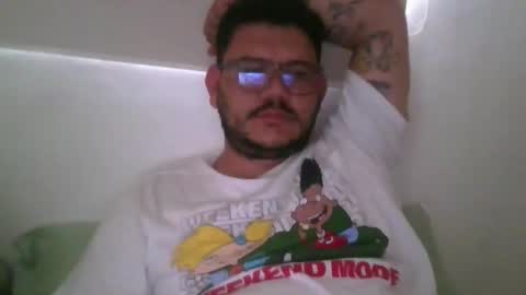 Snapshot of cachondo695 chatting on March 2025 09:26:02 PM Stevens online show from March 2025 09:26:02 PM