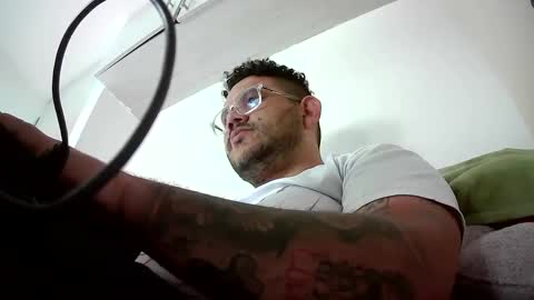 Snapshot of cachondo695 chatting on September 2025 06:18:01 PM Stevens online show from September 2025 06:18:01 PM