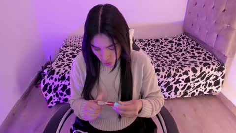 Snapshot of caelisse_cb chatting on November 2025 01:00:02 PM caelisse_cb online show from November 2025 01:00:02 PM