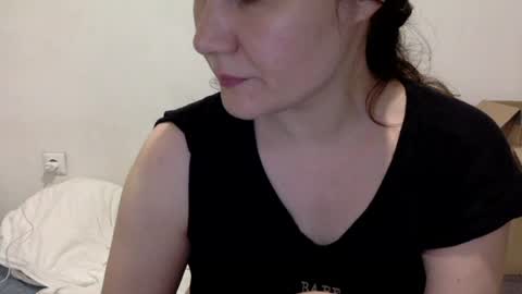 Snapshot of caffeinated_lamb chatting on June 2026 05:54:01 PM Lamb online show from June 2026 05:54:01 PM