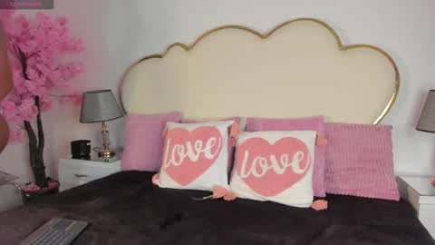 Cahitlin  online show from November 2025 05:40:02 AM