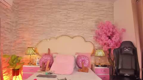 Cahitlin  online show from August 2026 05:53:01 AM