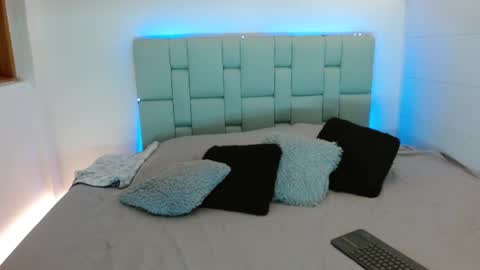 Snapshot of cailyn_briona chatting on February 2026 11:13:01 AM Cailyn Independent model online show from February 2026 11:13:01 AM