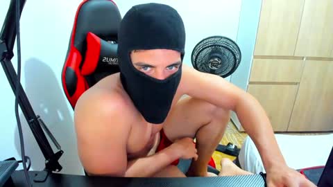 calihotcaliente27 online show from January 2025 02:48:01 PM