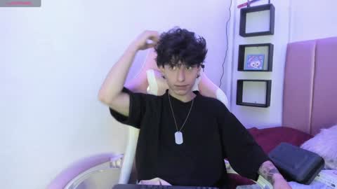 Calipe  Morfeo  online show from December 2024 01:35:02 PM