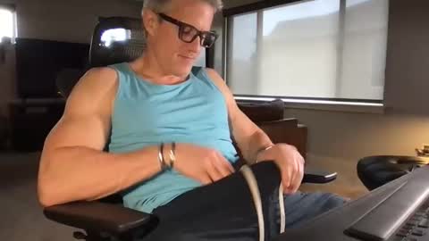 calirsedmo online show from February 2026 07:10:01 PM