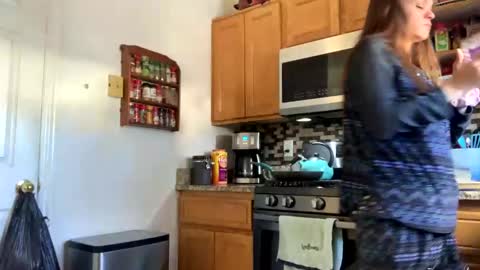 calishop1 online show from December 2024 05:10:01 PM