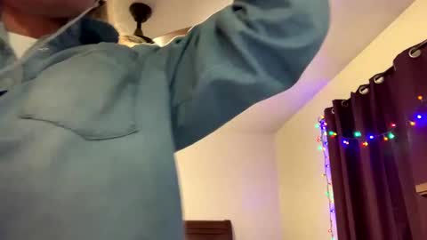 calishop1 online show from March 2025 03:45:01 AM