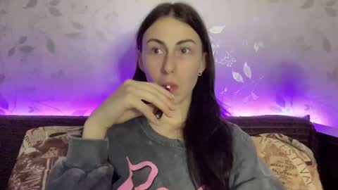 Anna online show from January 2025 09:55:02 PM