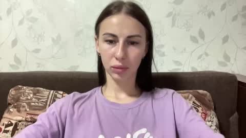 Anna online show from November 2025 01:32:02 PM