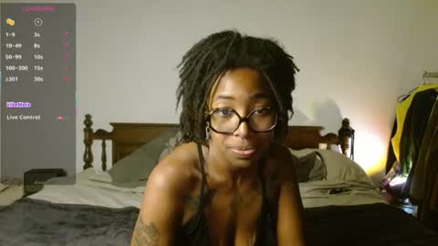 Snapshot of call_me_hedone chatting on June 2026 10:08:01 PM Hedone online show from June 2026 10:08:01 PM