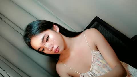 Snapshot of call_me_nina chatting on June 2026 11:40:02 AM call_me_nina online show from June 2026 11:40:02 AM