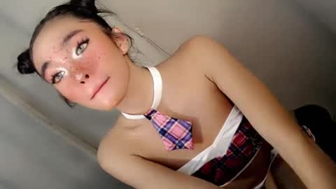 Snapshot of call_me_nina chatting on July 2026 12:02:02 PM call_me_nina online show from July 2026 12:02:02 PM