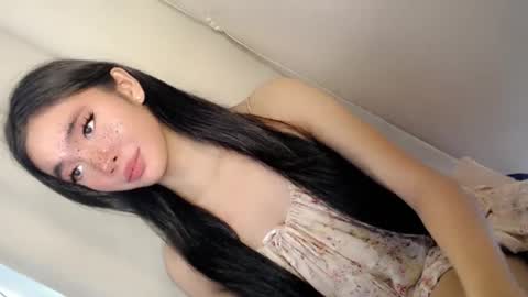 Snapshot of call_me_nina chatting on July 2026 02:05:17 AM call_me_nina online show from July 2026 02:05:17 AM