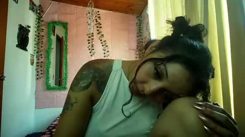 paula online show from April 2026 07:08:01 PM