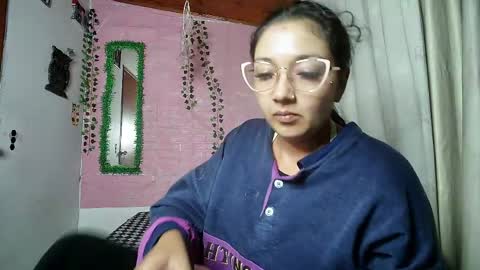 Snapshot of callme_lolas chatting on May 2026 11:23:04 PM paula online show from May 2026 11:23:04 PM