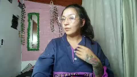 Snapshot of callme_lolas chatting on June 2026 02:53:01 AM paula online show from June 2026 02:53:01 AM