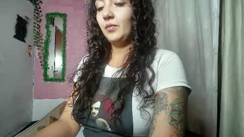 Snapshot of callme_lolas chatting on July 2026 01:23:02 AM paula online show from July 2026 01:23:02 AM