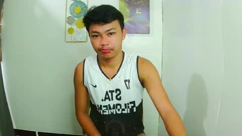 Snapshot of callmebabyceejay_ chatting on May 2026 06:52:01 AM Ceejay online show from May 2026 06:52:01 AM