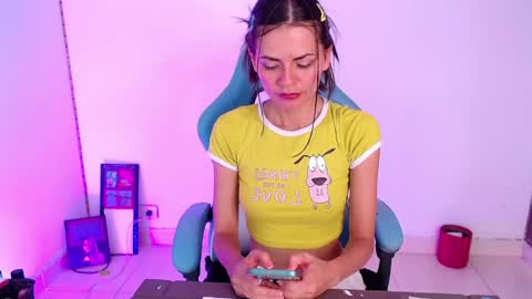 Snapshot of callmebluee chatting on June 2026 06:56:02 PM callmebluee online show from June 2026 06:56:02 PM