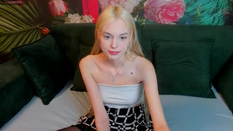 Snapshot of callmemargo chatting on November 2025 01:22:01 PM Im Margo where is my Joker online show from November 2025 01:22:01 PM