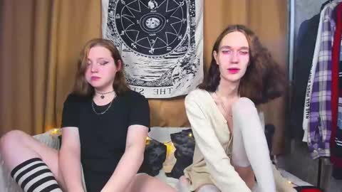 Snapshot of calvin_kevin_grem chatting on February 2025 02:46:01 PM Calvin Kevin Grem online show from February 2025 02:46:01 PM