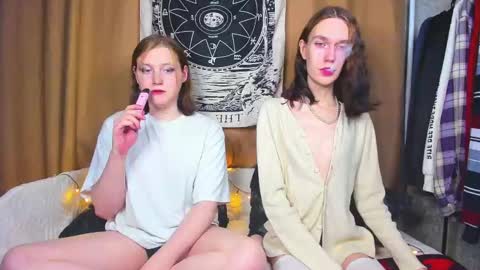 Snapshot of calvin_kevin_grem chatting on February 2025 09:31:02 PM Calvin Kevin Grem online show from February 2025 09:31:02 PM