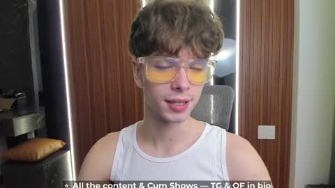 Hey I am Calvin  online show from April 2026 05:42:02 PM