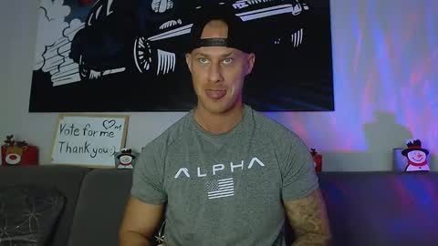 Snapshot of calvinhunt69 chatting on December 2024 07:39:02 PM Calvin online show from December 2024 07:39:02 PM