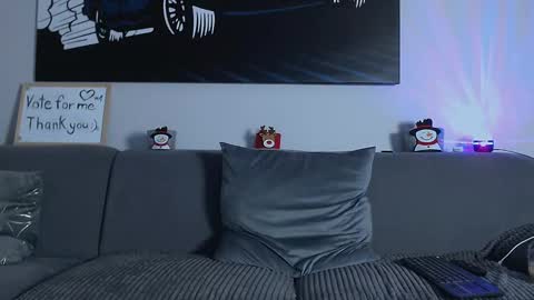 Snapshot of calvinhunt69 chatting on December 2024 06:27:01 AM Calvin online show from December 2024 06:27:01 AM