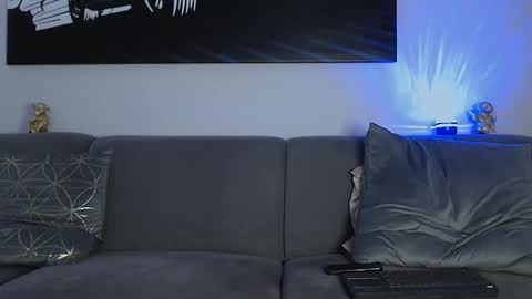 Snapshot of calvinhunt69 chatting on January 2025 09:35:01 AM Calvin online show from January 2025 09:35:01 AM